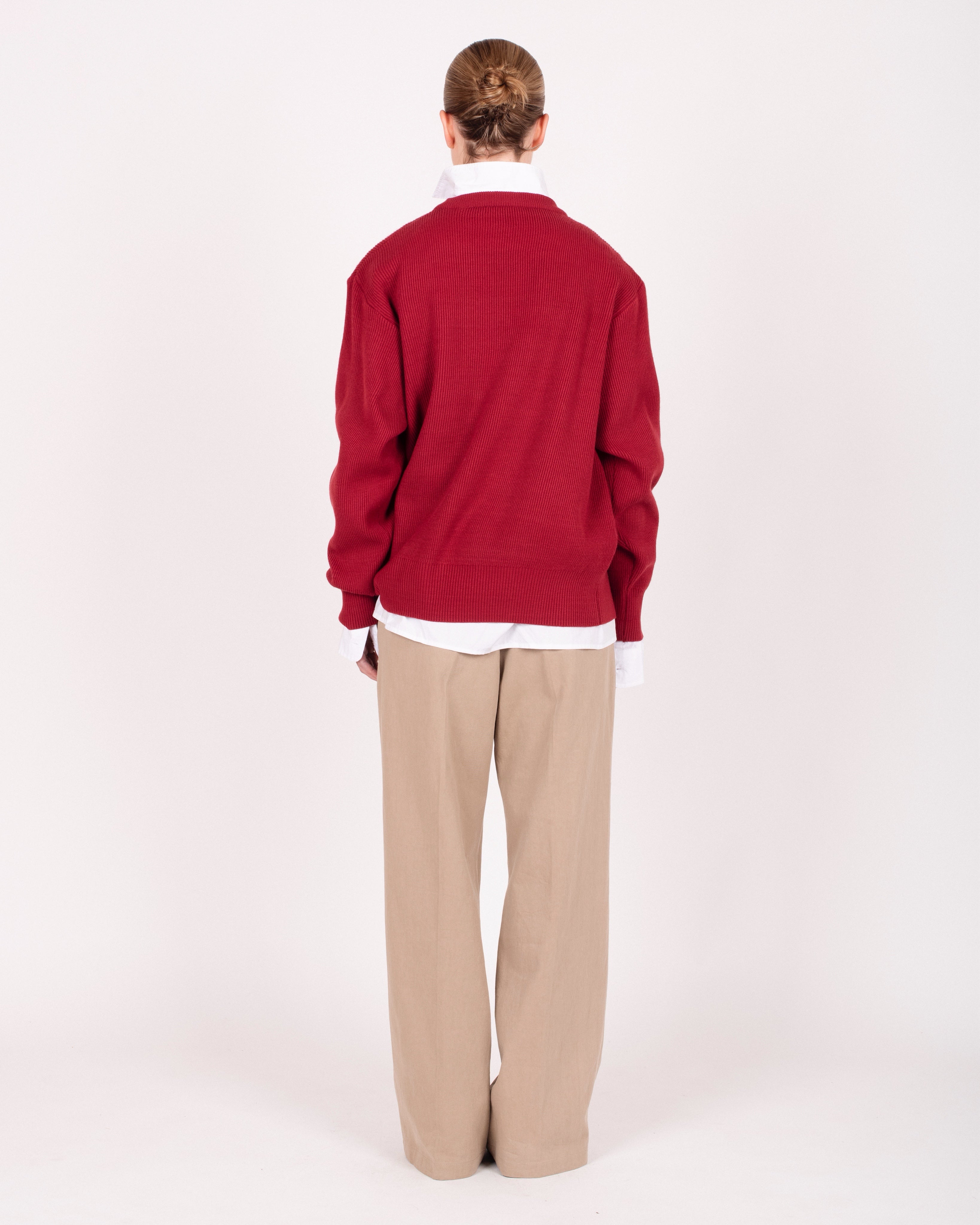 Pull en coton à fente boutonnée