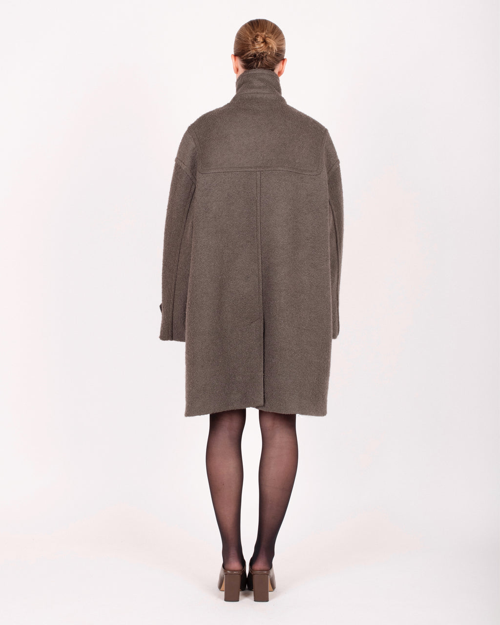 Manteau croisé en laine semi-bouclée