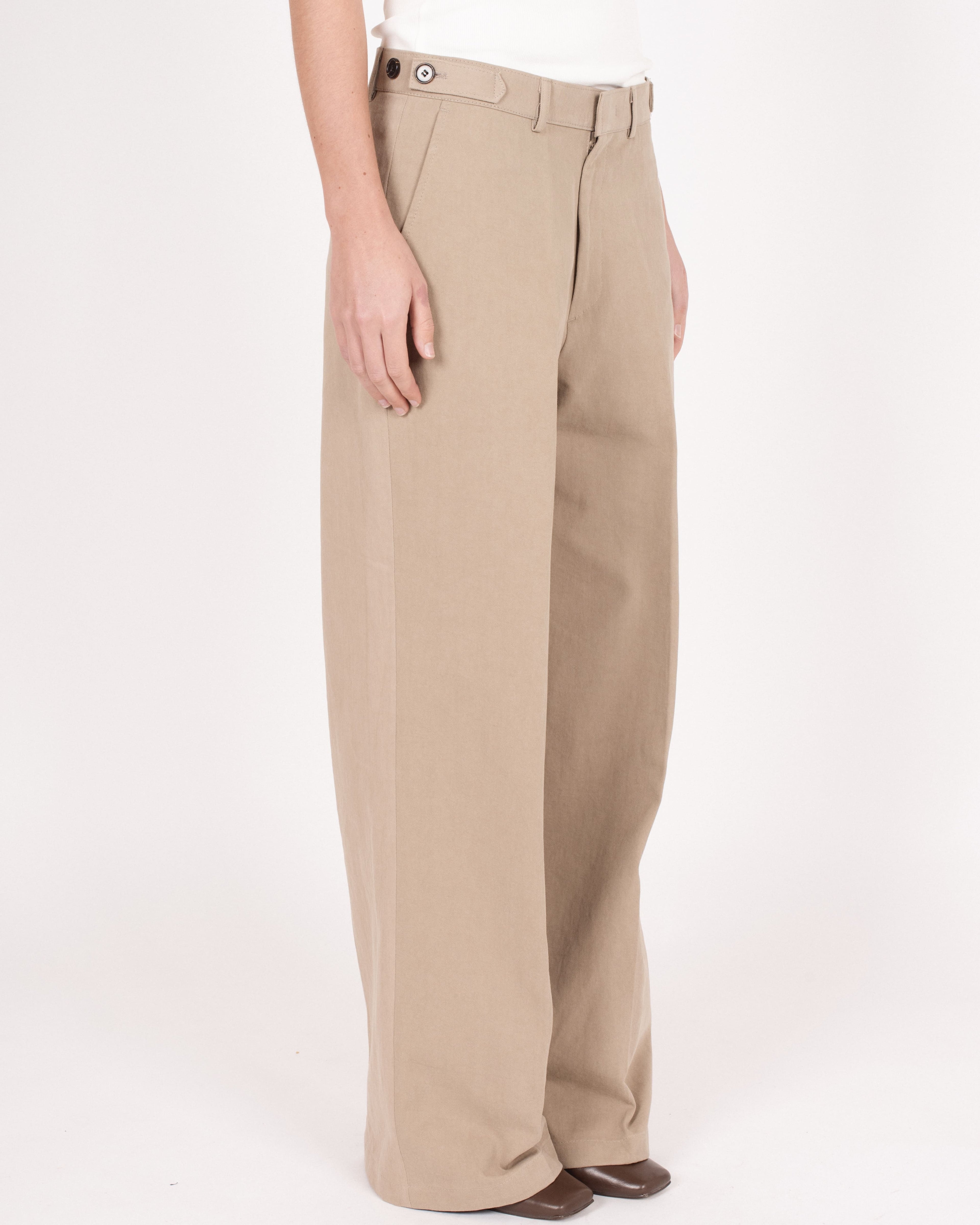 Pantalon droit à taille boutonnée en coton